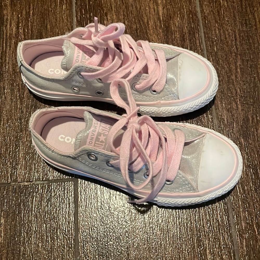Girls size 11 Metallic Chucks (Converse)